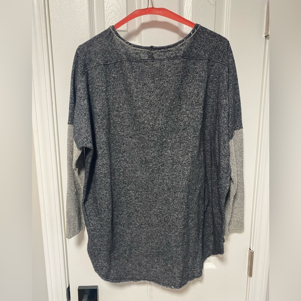 Ecote  tops - Picture 2 of 4